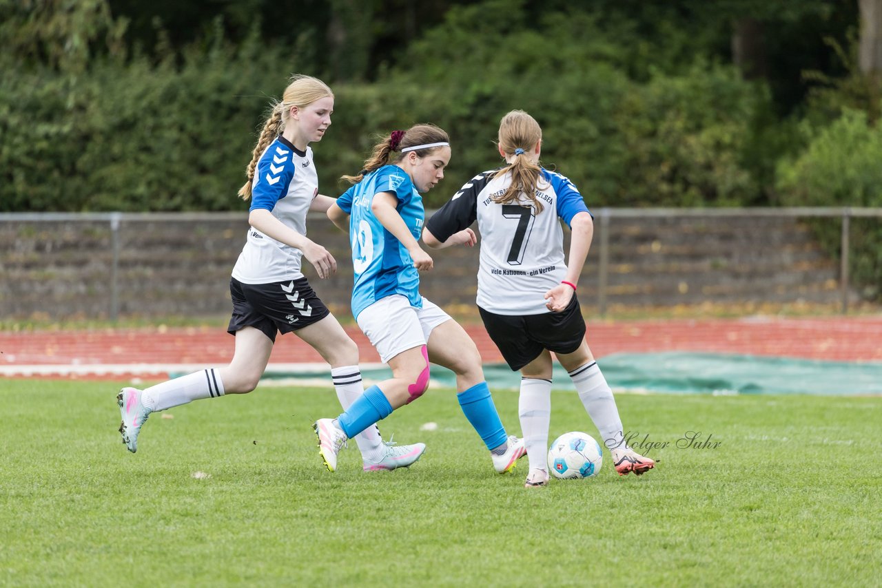 Bild 390 - wBJ VfL Pinneberg - Germania Schnelsen : Ergebnis: 15:1